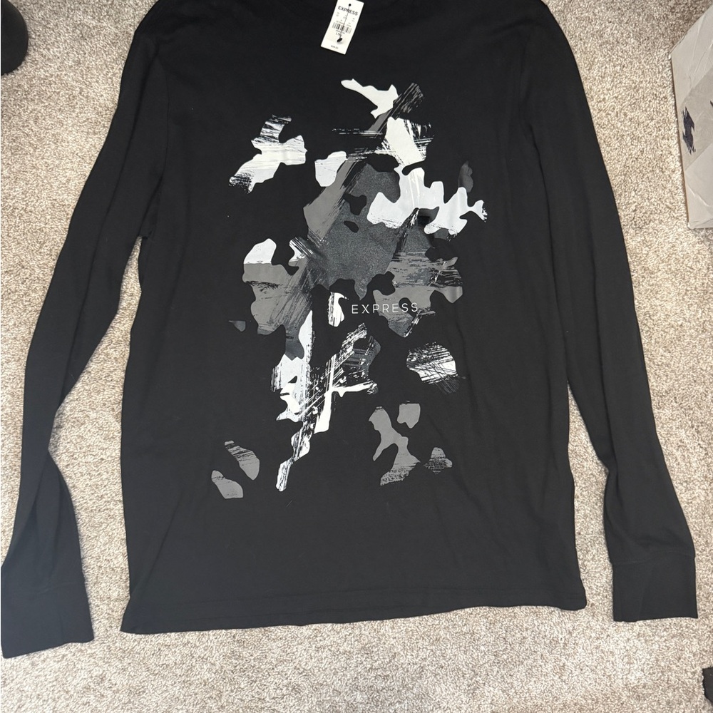 Express Men's Black Camo Graphic Long Sleeve Tee Size L Tall NWT